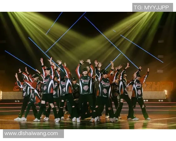 深圳街舞队的战术解析与盯防体系构建探讨 深圳街舞队的战术解析与盯防体系构建探讨